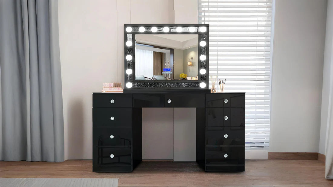 Ella (Bluetooth & Speaker)