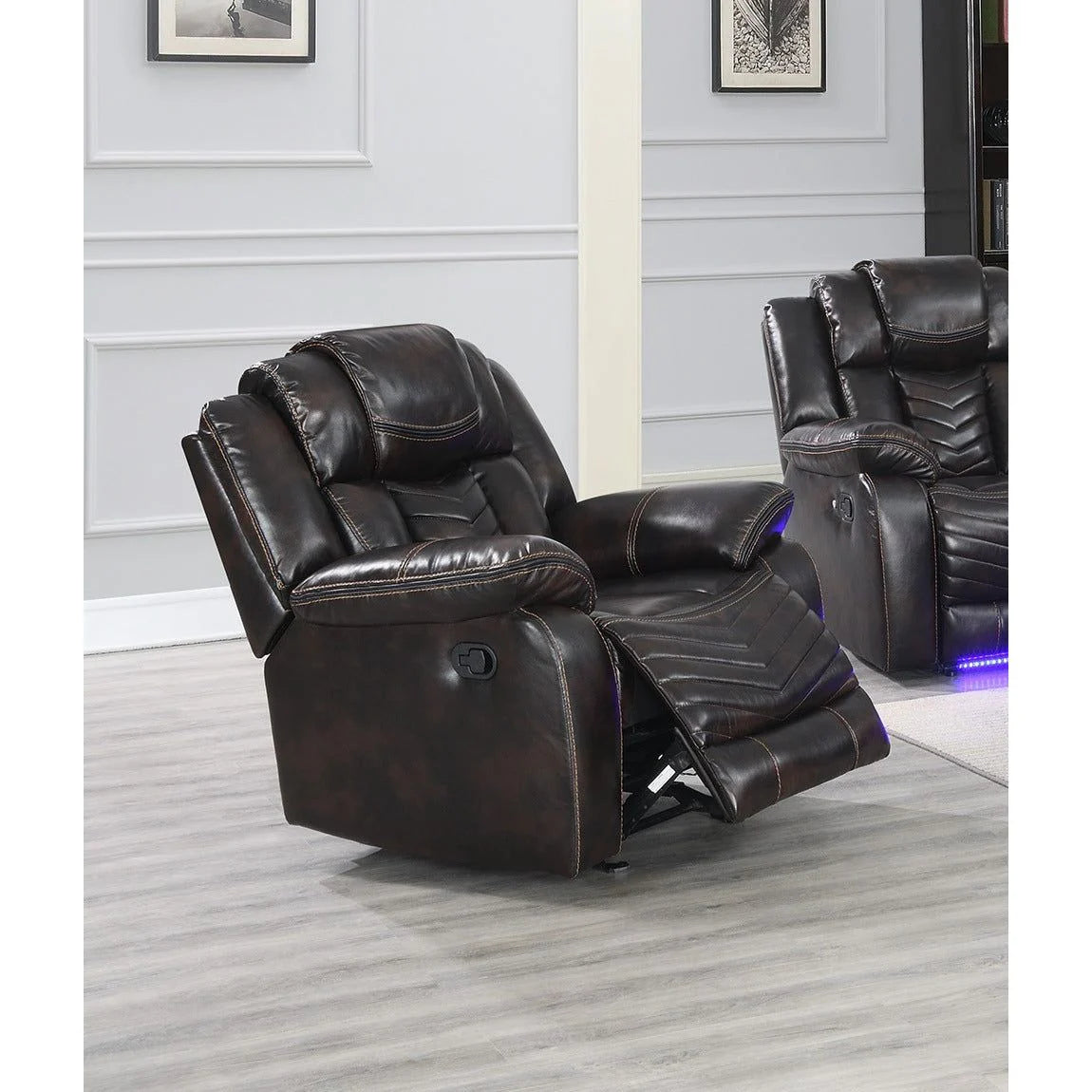 Lucky Charm Sectional (Brown)