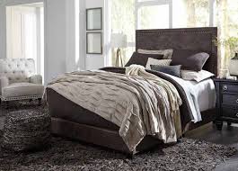 Dolante King Upholstered Bed