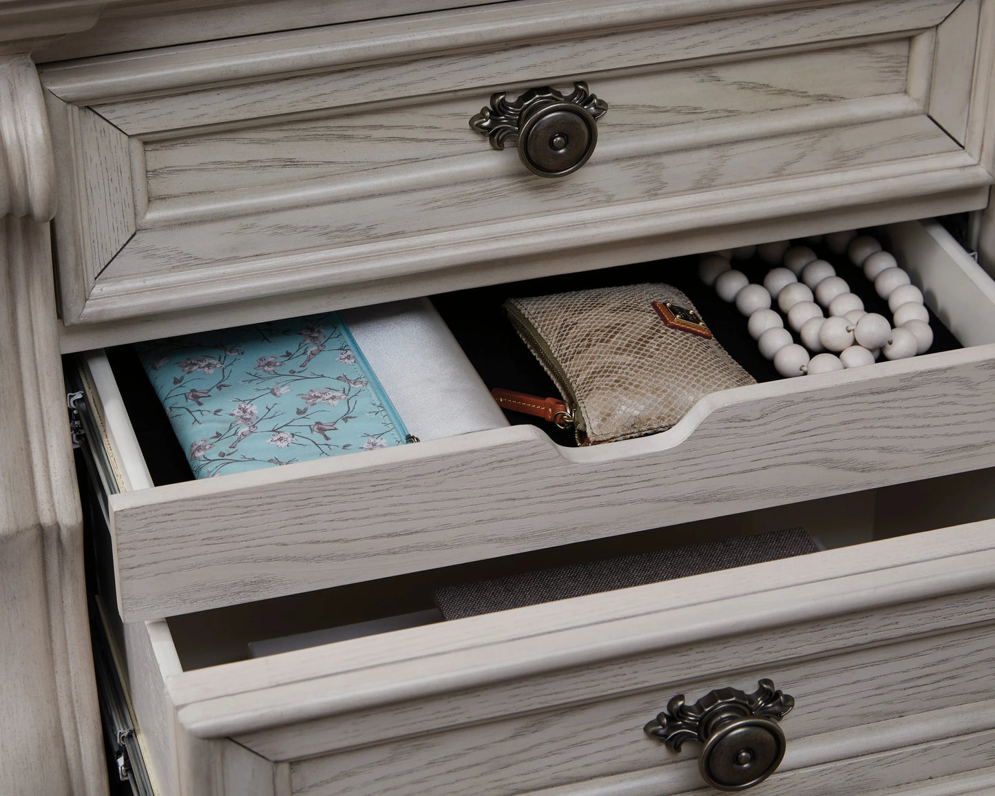 Wynn Bedroom Set