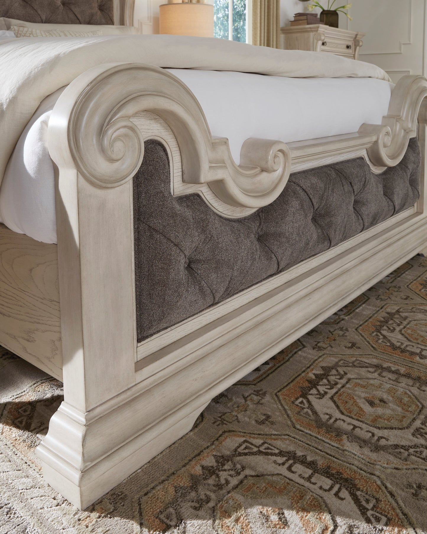Wynn Bedroom Set